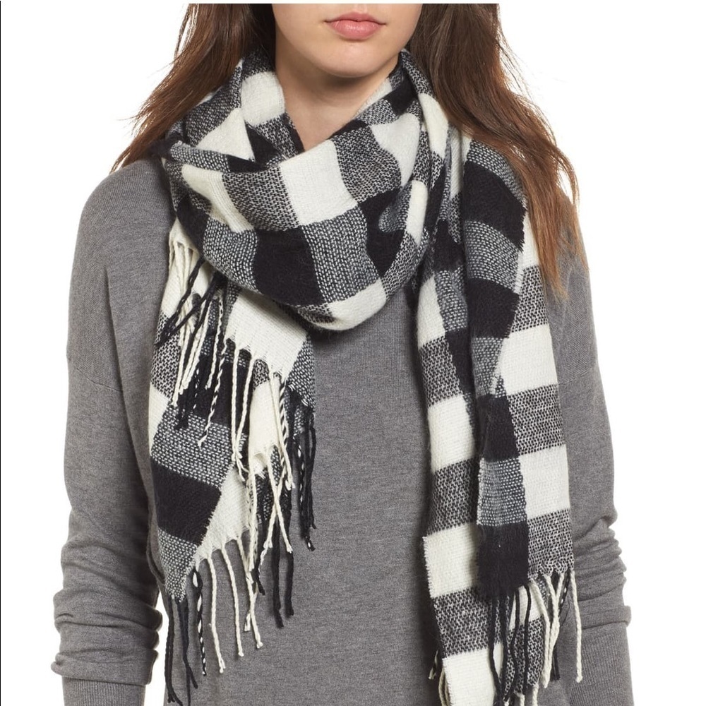 BP Scarf NWOT